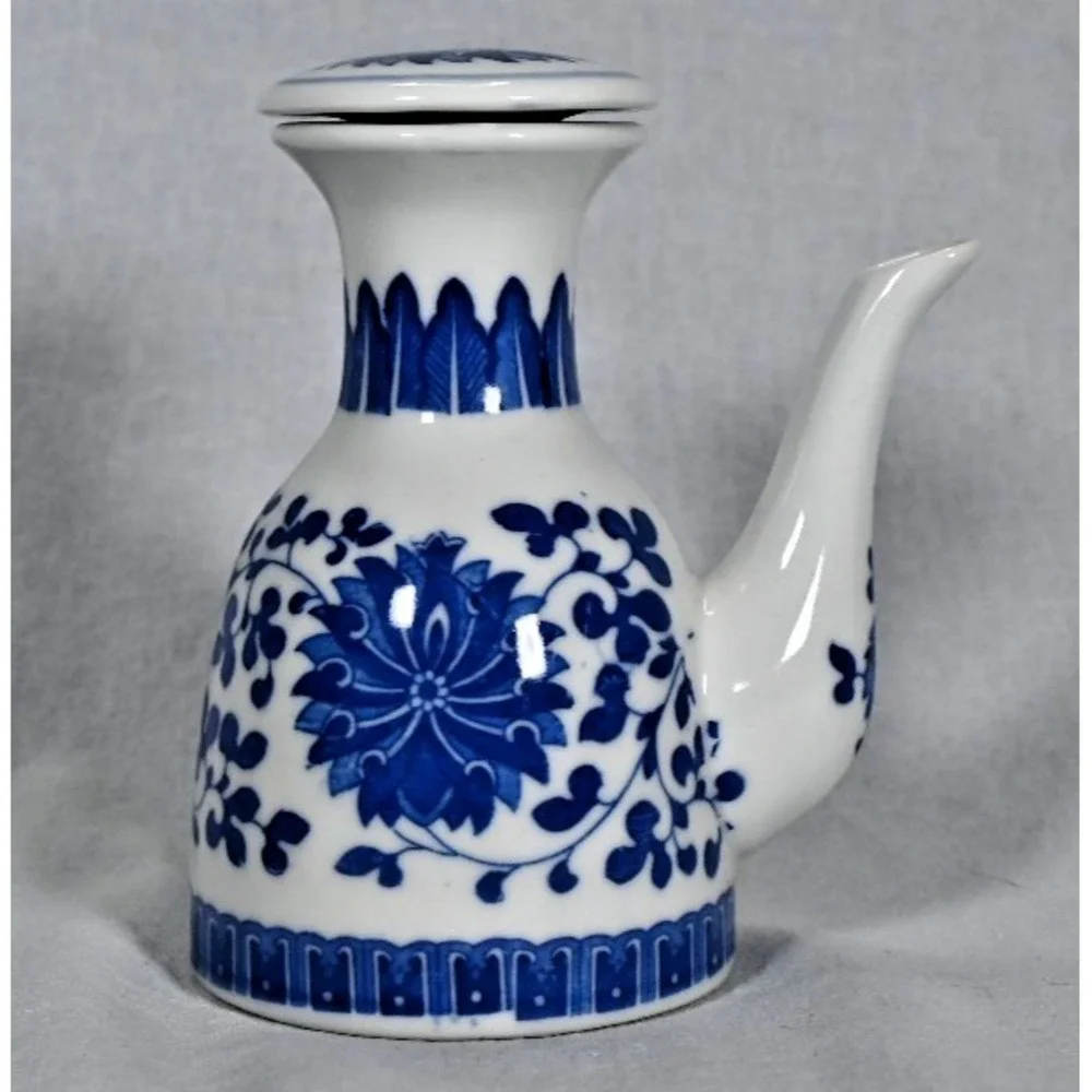 Small Ceramic Soy Sauce Vinegar Seasoning Jar Dispenser Bottle 4-3/4